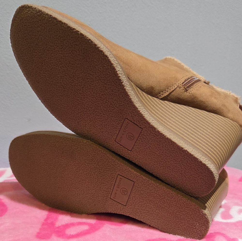 Sun & Stone Women's Camillia Tan Faux Suede Wedge Ankle Boot, Size 9.5M - Picture 10 of 10